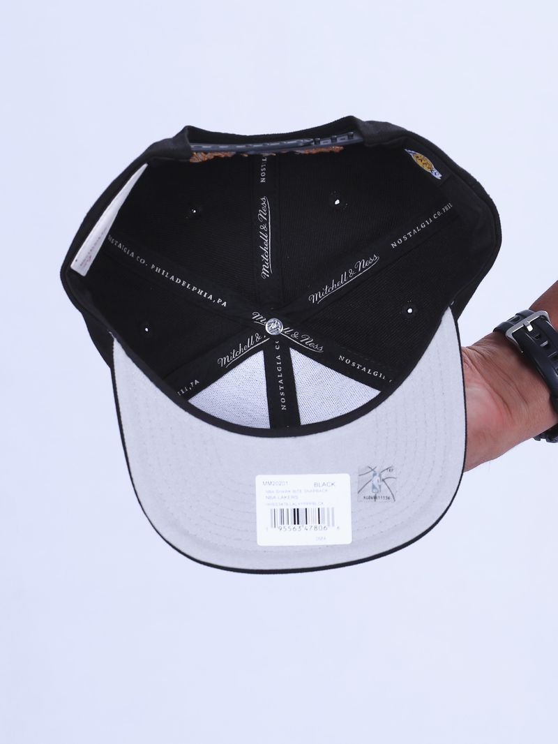 bone-mitchell-ness-nba-los-angeles-lakers-03031092-preto_5