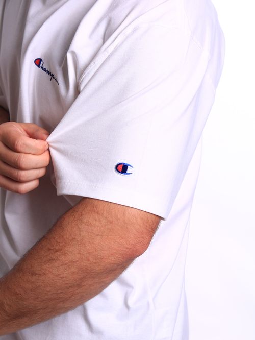 Camiseta masculina champion mini script logo ink