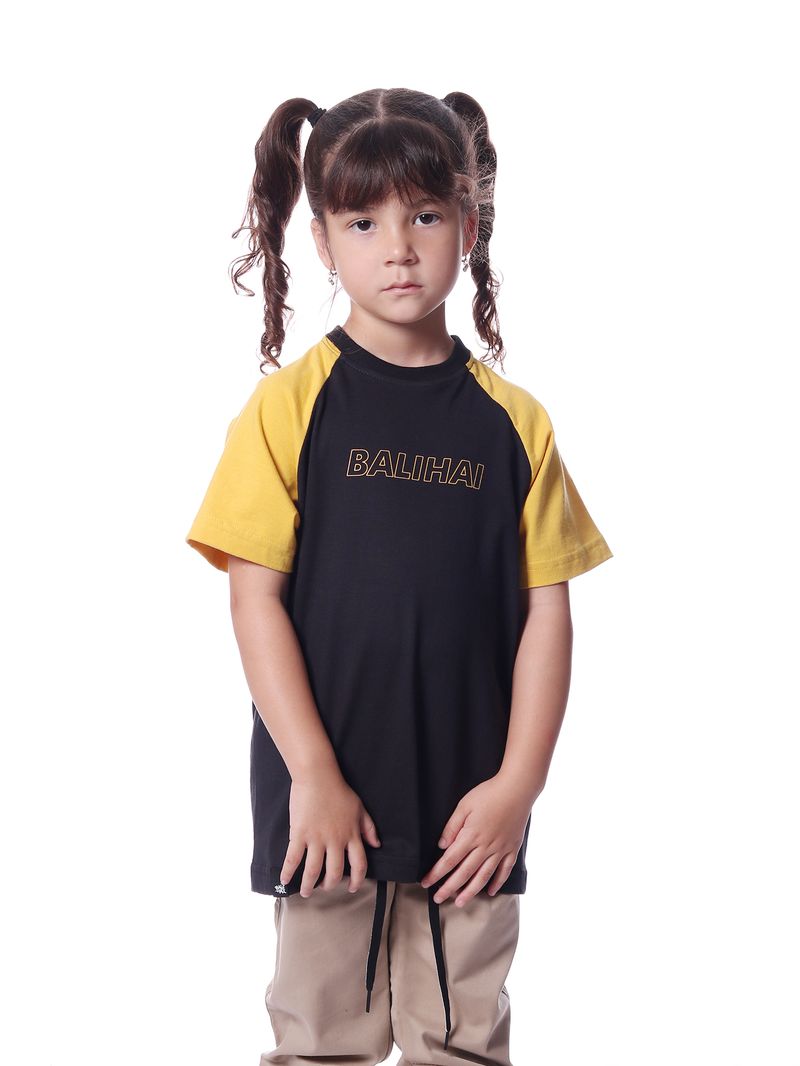 Camiseta-infantil-bali-hai-raglan-kids-classic-colors-Preto-amarelo