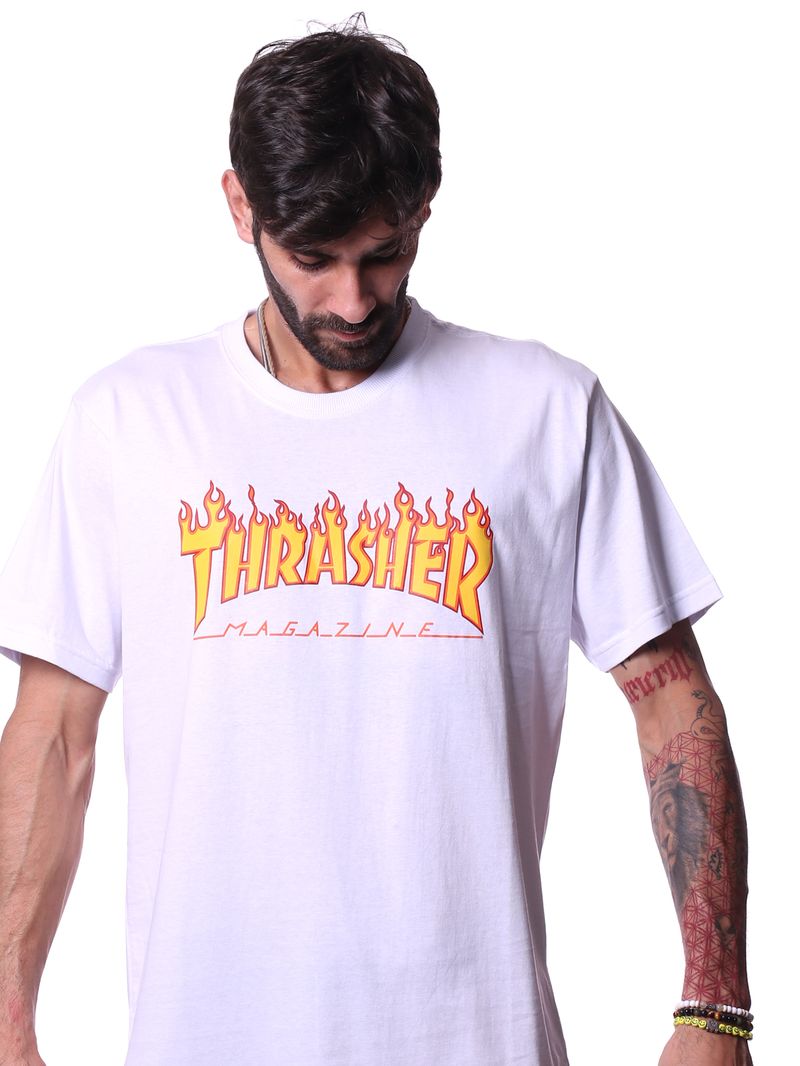 Camiseta-thrasher-flame-logo-Branco