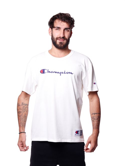 Camiseta champion logo embroidery script