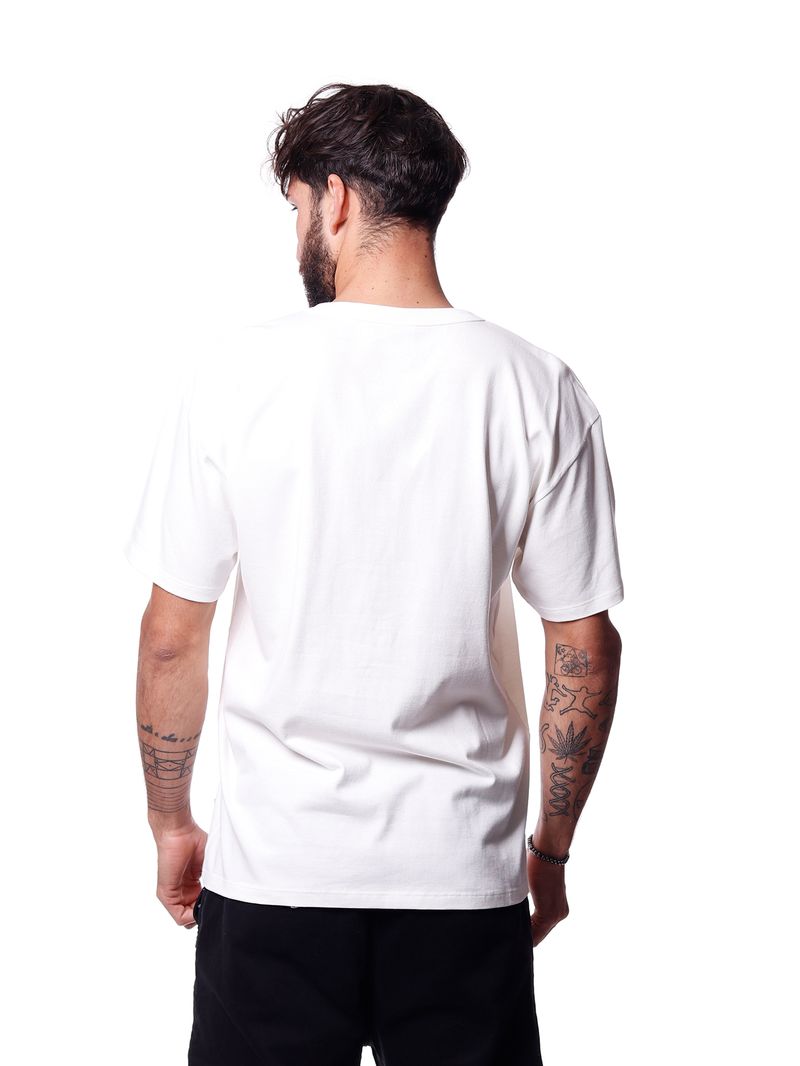 Camiseta-champion-logo-embroidery-script.-Off-white
