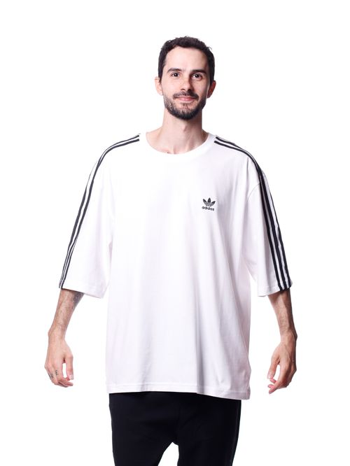 Camiseta Adidas Oversized