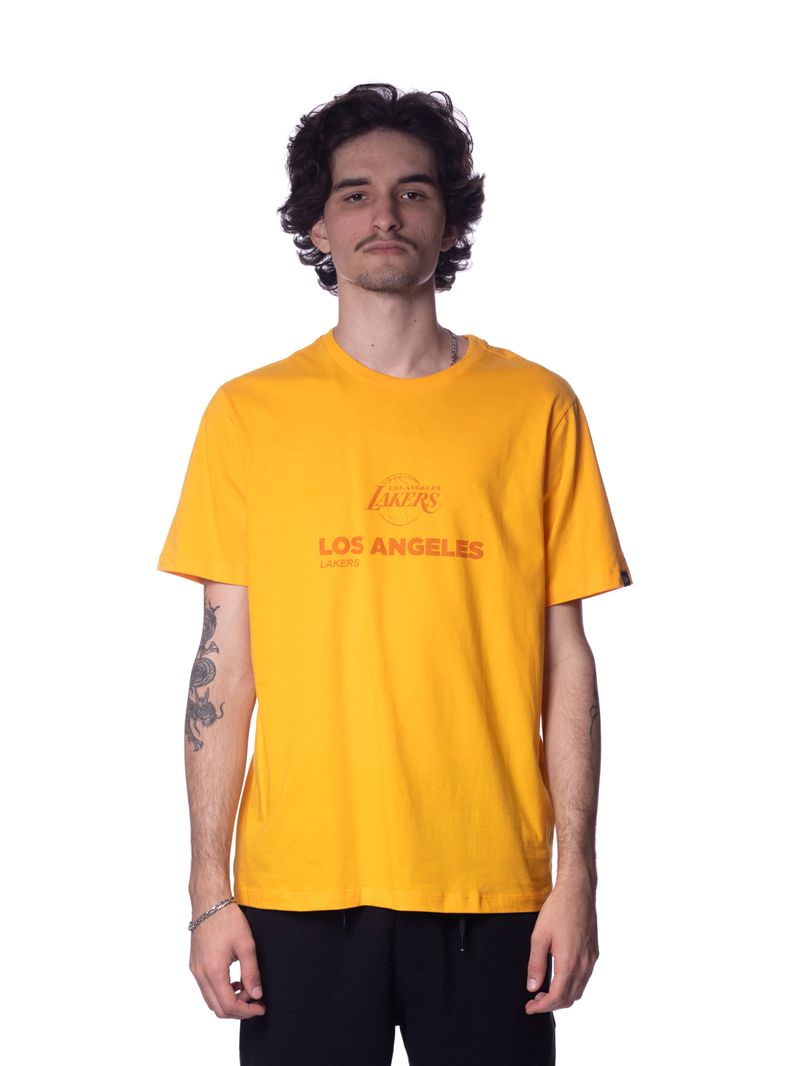 Camiseta-Regular-New-Era-NBA-Los-Angeles-Lakers-Core-Essentials-Style-Amarelo