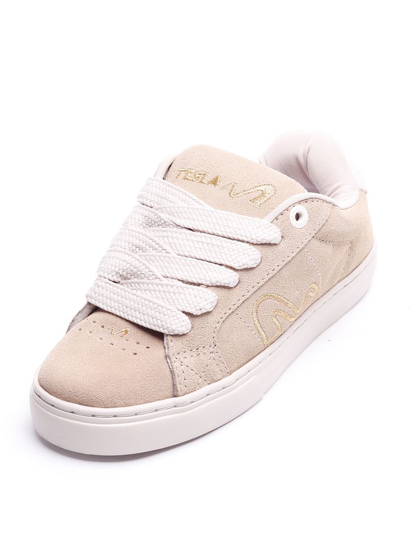 Tenis-Tesla-Hertz-Sand-Sand