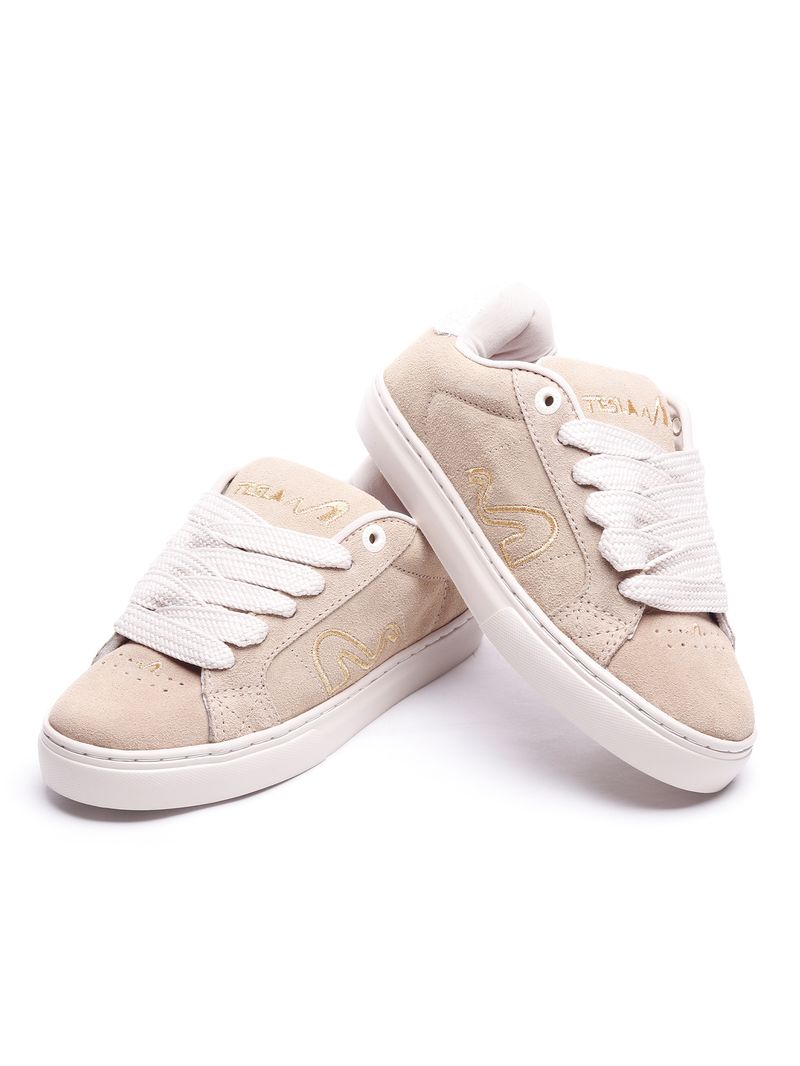 Tenis-Tesla-Hertz-Sand-Sand