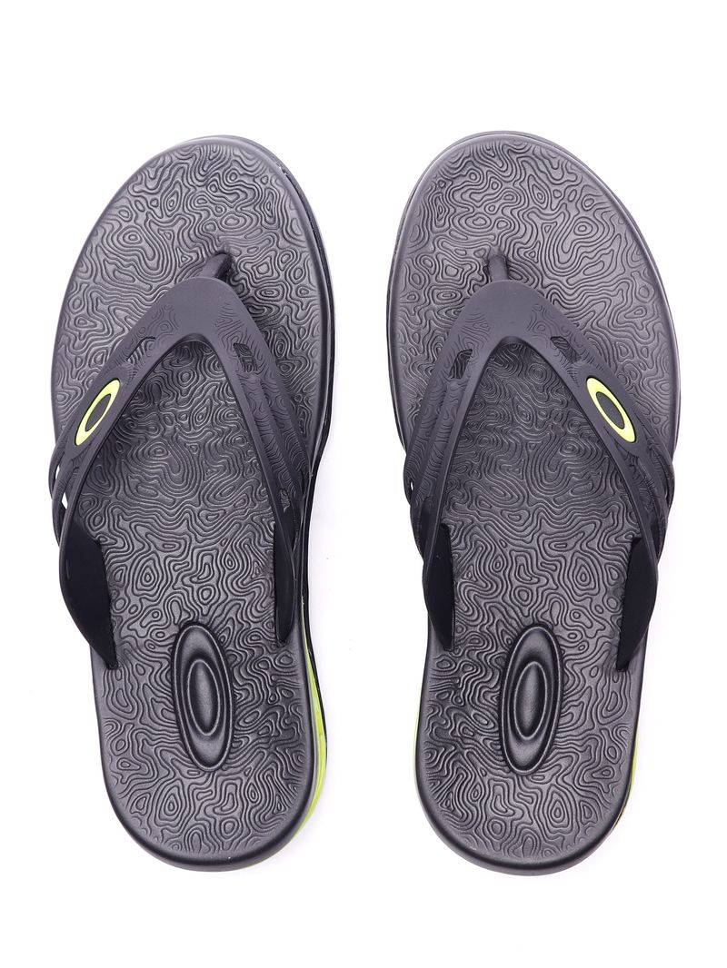 Chinelo-Oakley-Killer-Point-II-Camo