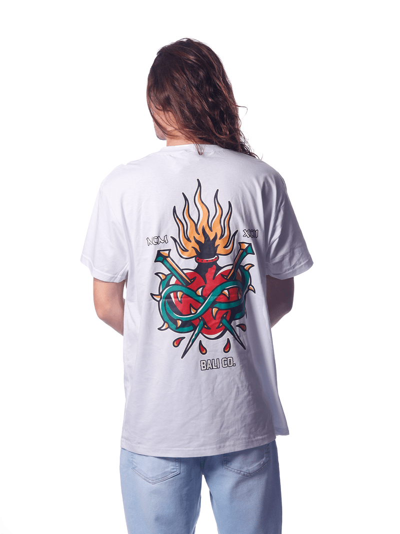 Camiseta-Bali-Hai-Coracao-Tattoo-Branco