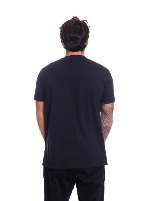 Camiseta Bali Hai Class Sobreposto