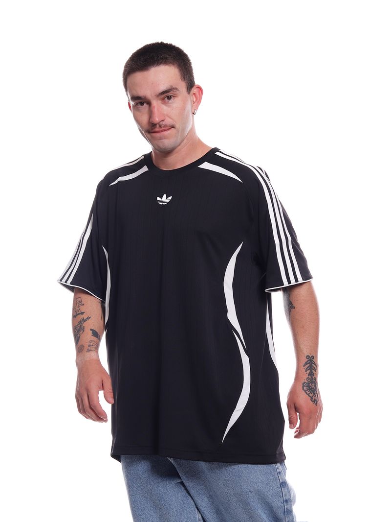 Camiseta-Adidas-Adicolor-Teamgeist-Black