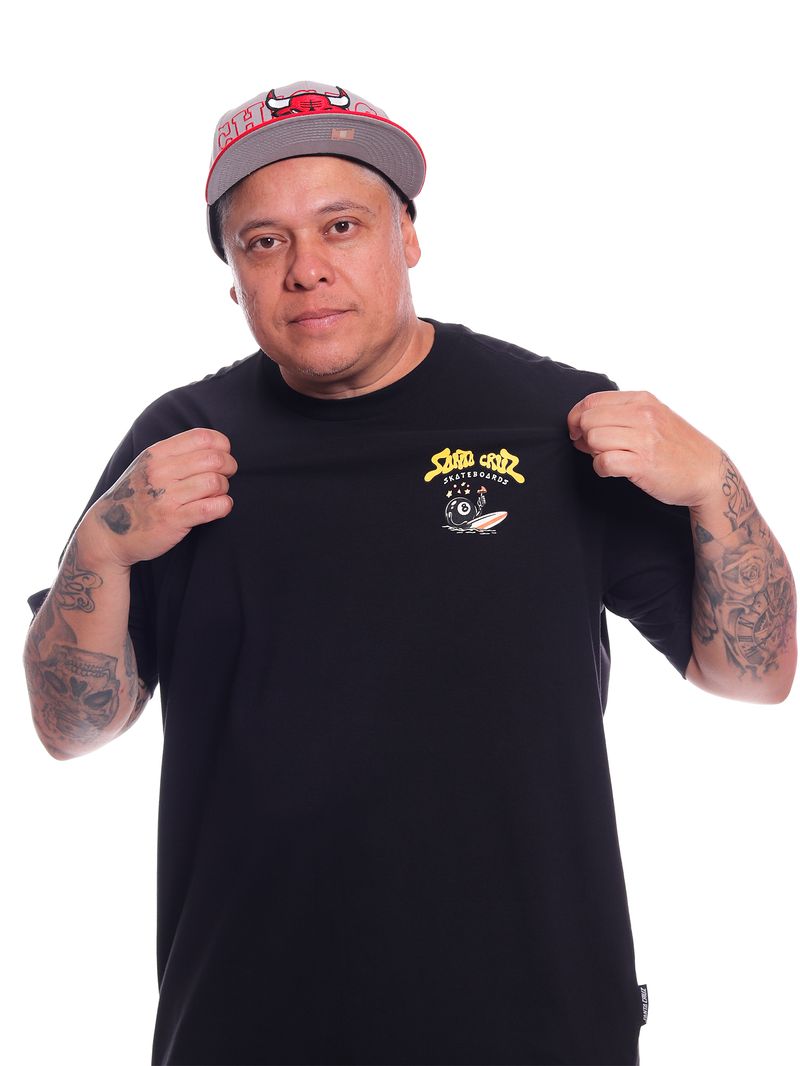 -Camiseta-Plus-Size-Santa-Cruz-Winkowski-8-Ball-Preto