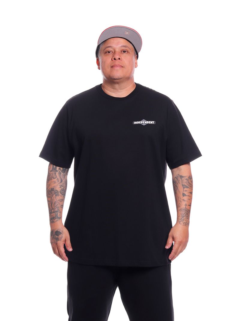 Camiseta-Plus-Size-Independent-Tools-Of-The-Trade-Preto