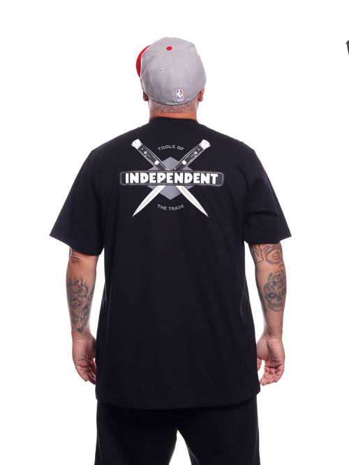 Camiseta Plus Size Independent Tools Of The Trade