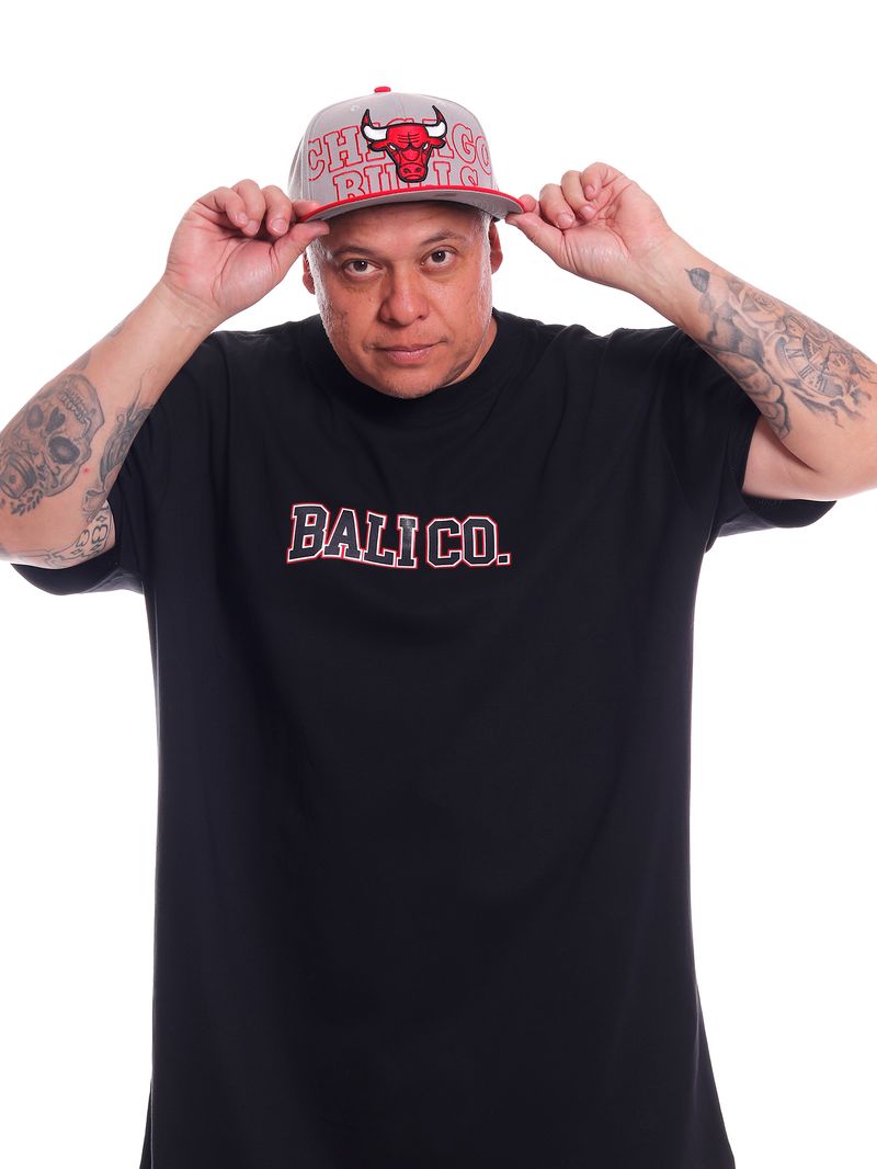 Camiseta-Plus-Size-Bali-Hai-Fire-Young-Culture-Preto