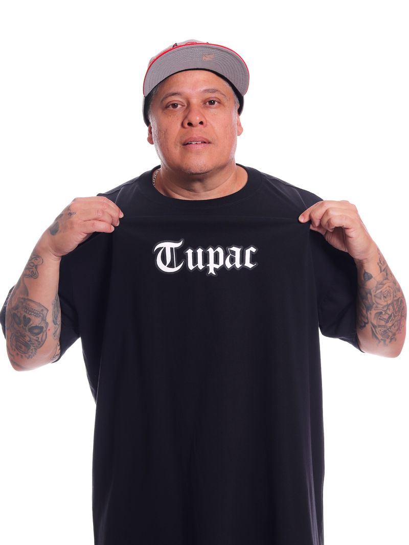 Camiseta-Plus-Size-Bali-Hai-Tupac-Preto-G1