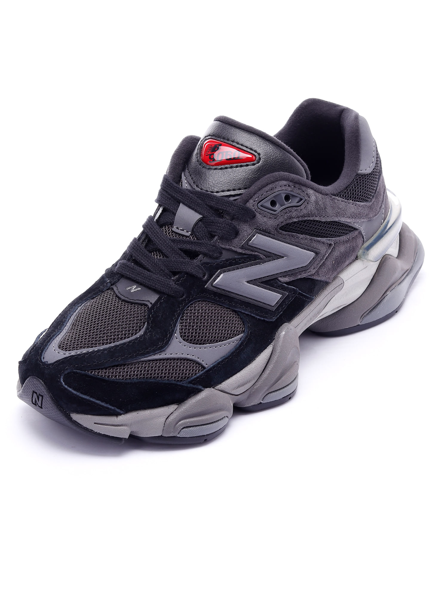 Tênis New Balance 9060 Uma das maiores lojas de streetwear de