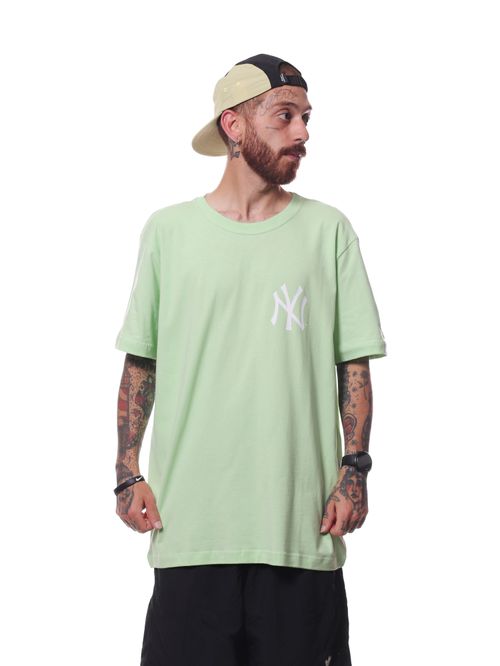 Camiseta New Era Fashion College