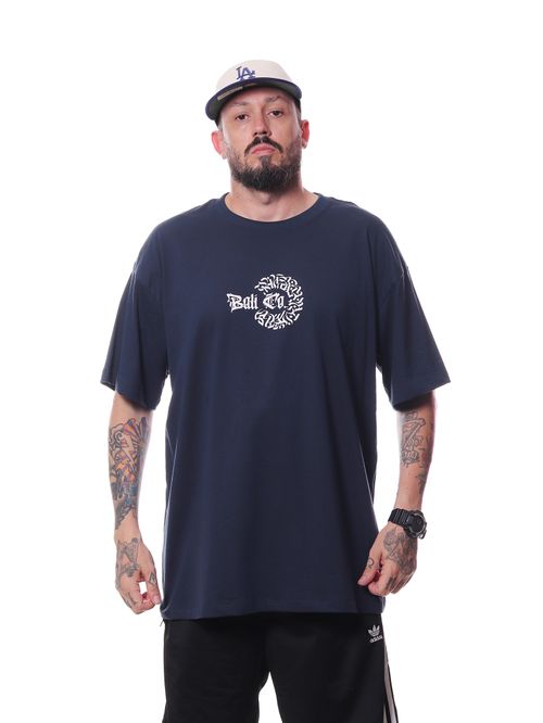 Camiseta Plus Size Bali Company Caligraffiti